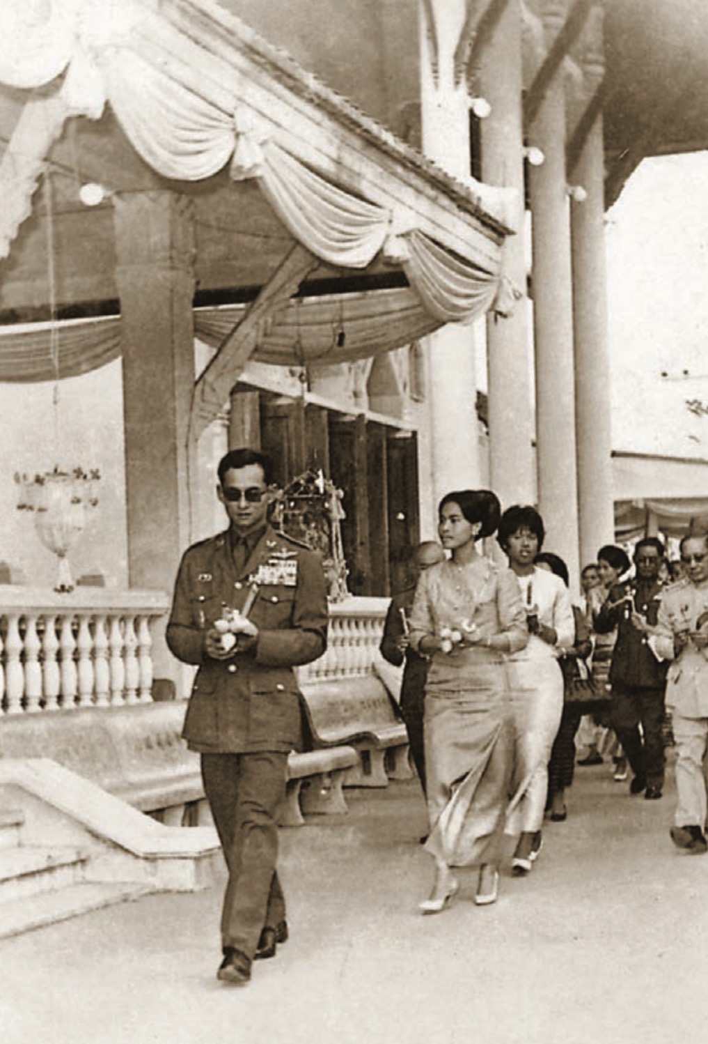 รัชกาลที่ ๙ เสด็จฯ วัดโสธรวราราม พ.ศ. ๒๕๐๙