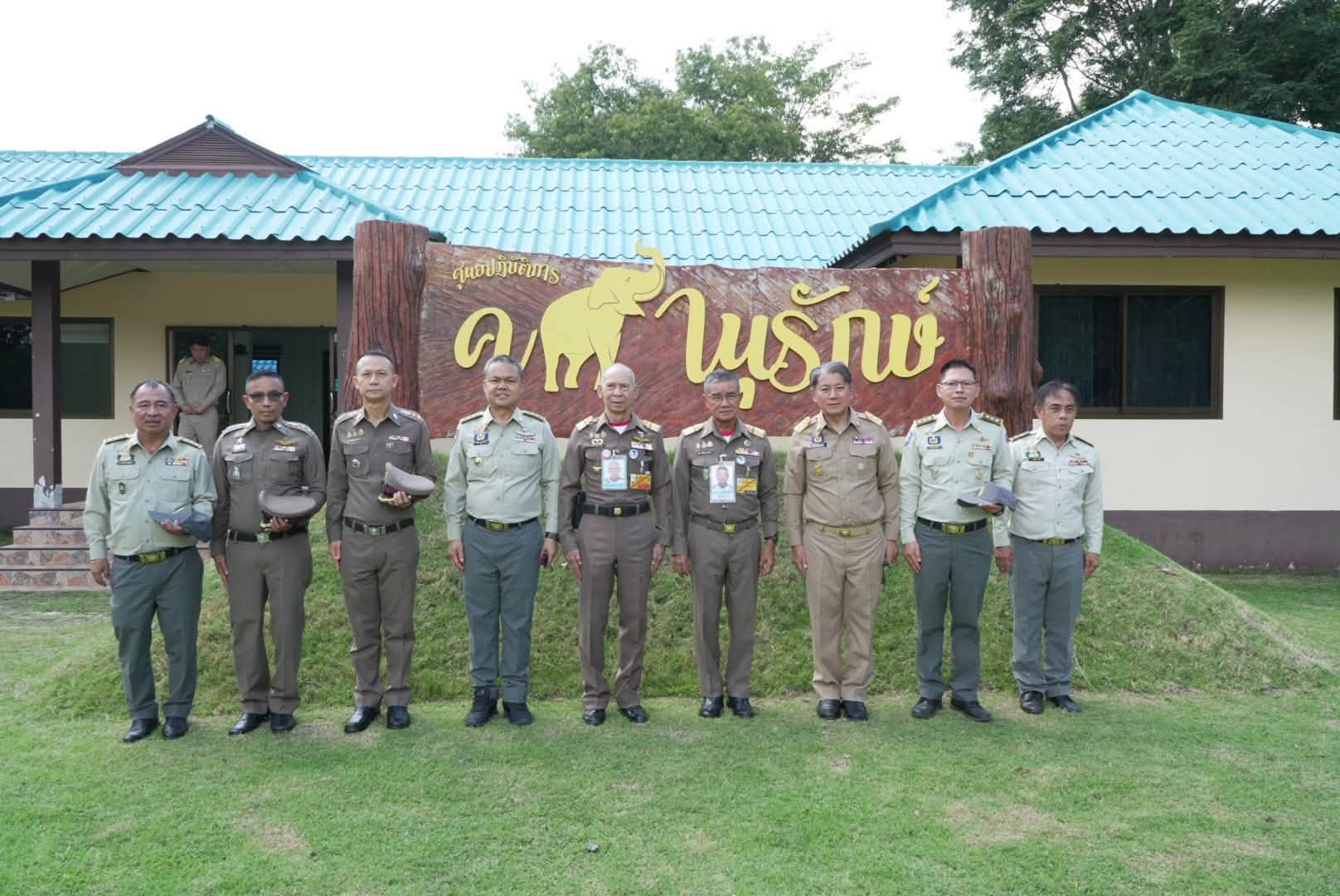 องคมนตรีลงพื้นที่ฉะเชิงเทรา ติดตามความก้าวหน้าโครงการพัชรสุธาคชานุรักษ์ มุ่งสร้างสมดุลการอยู่ร่วมกันระหว่างคนกับช้างป่าอย่างยั่งยืน